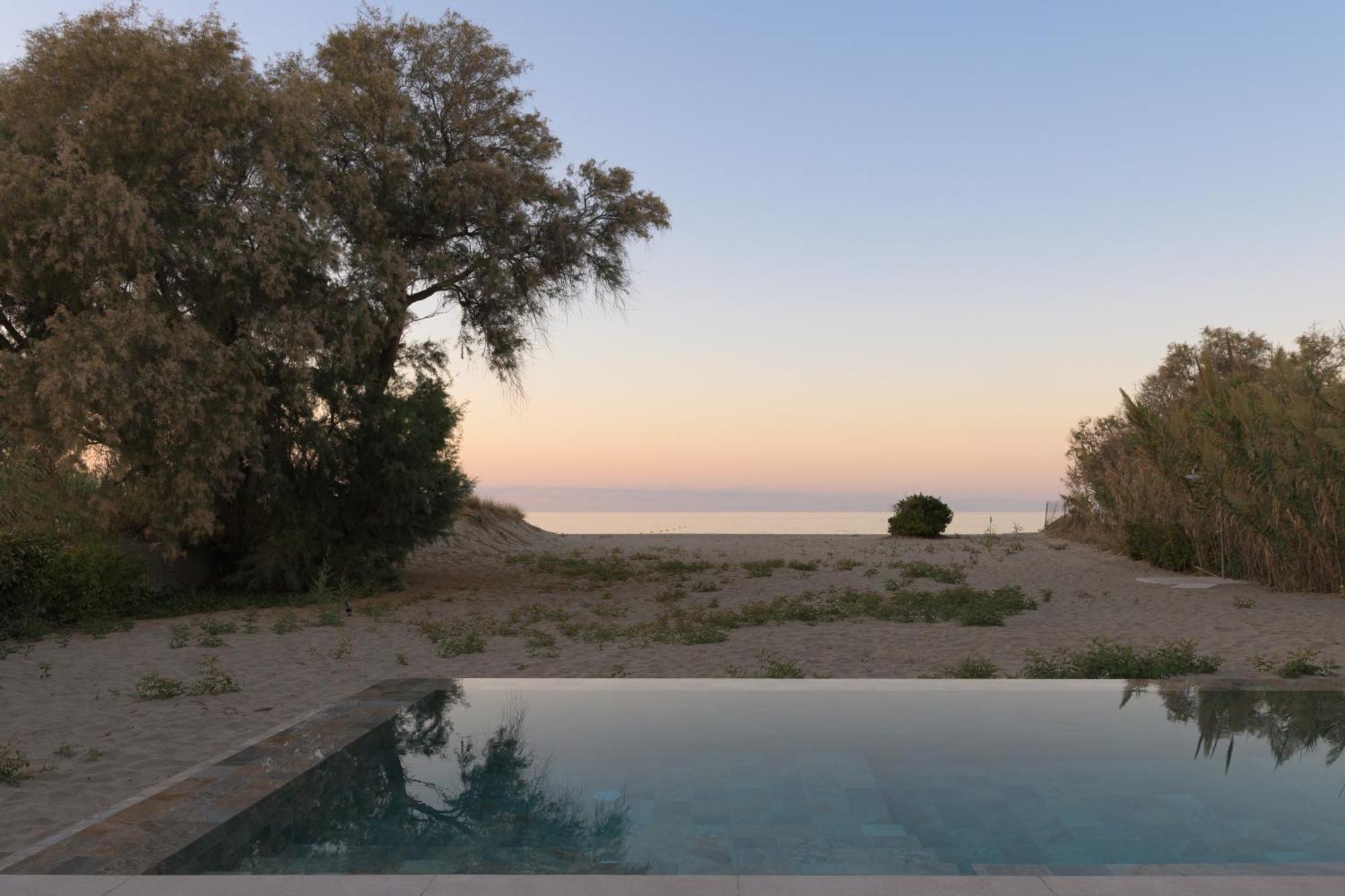 Dyo Beach Suites Rethymno  Екстер'єр фото